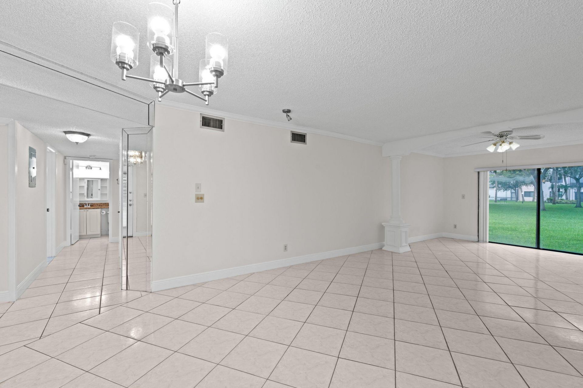 6085 N Sabal Palm Boulevard, Unit 107, Tamarac, FL 33319 Photo