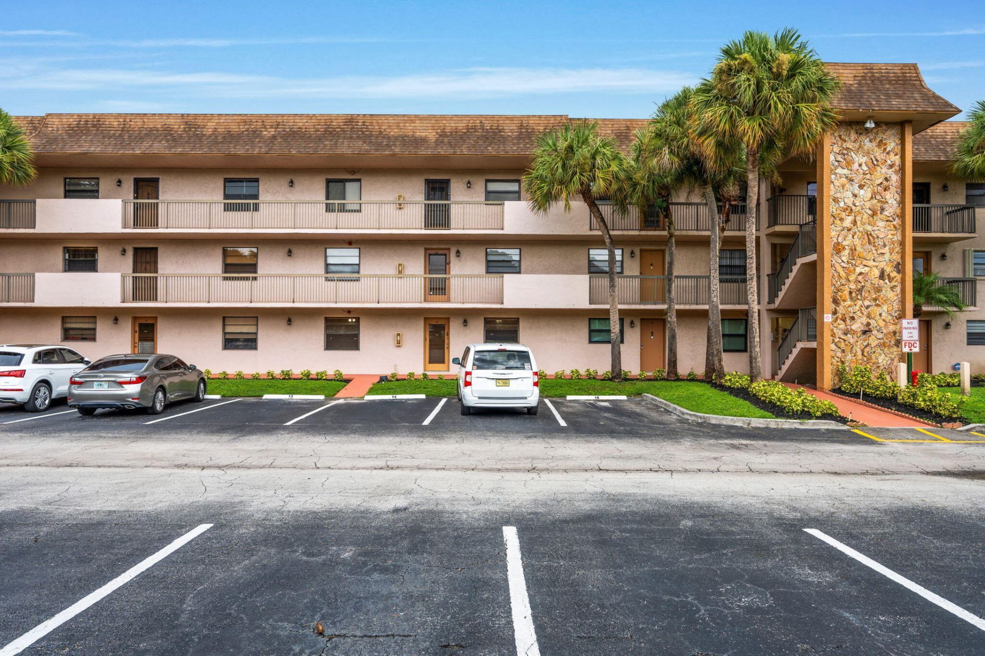 6085 N Sabal Palm Boulevard, Unit 107, Tamarac, FL 33319 Photo