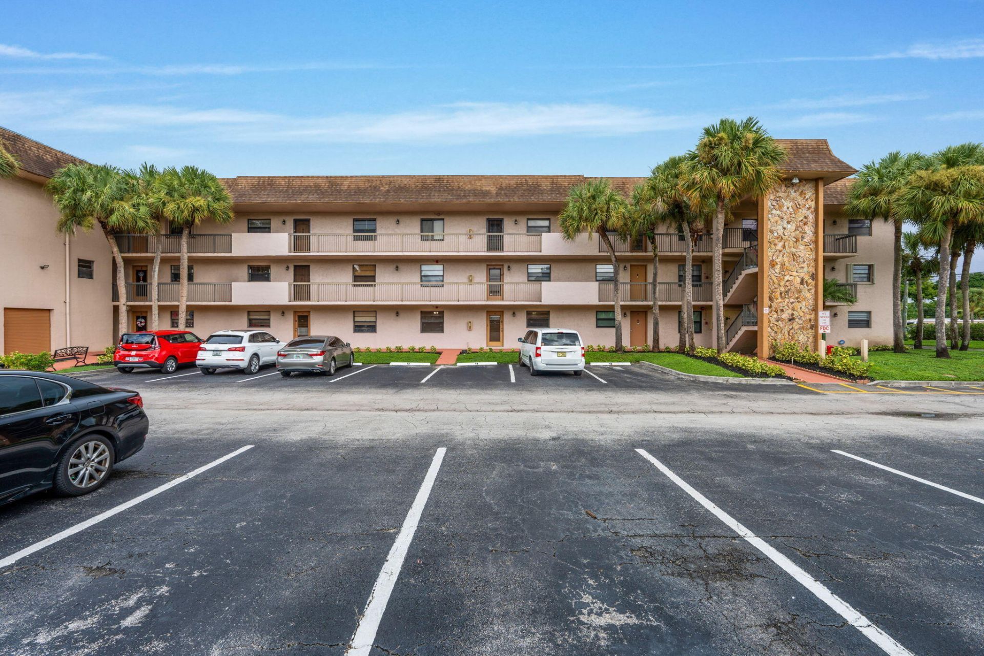 6085 N Sabal Palm Boulevard, Unit 107, Tamarac, FL 33319 Photo