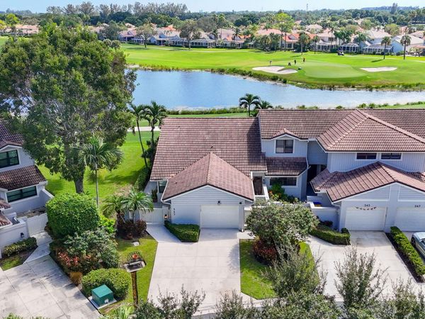 543 Prestwick Circle, Palm Beach Gardens, FL 33418