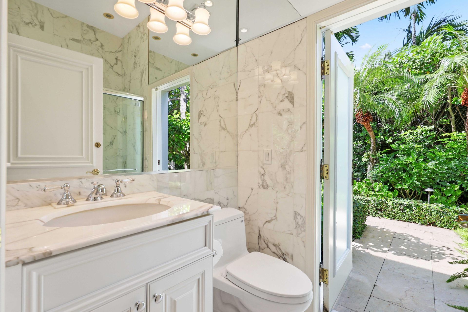 133 Brazilian Avenue, Palm Beach, FL 33480 Photo