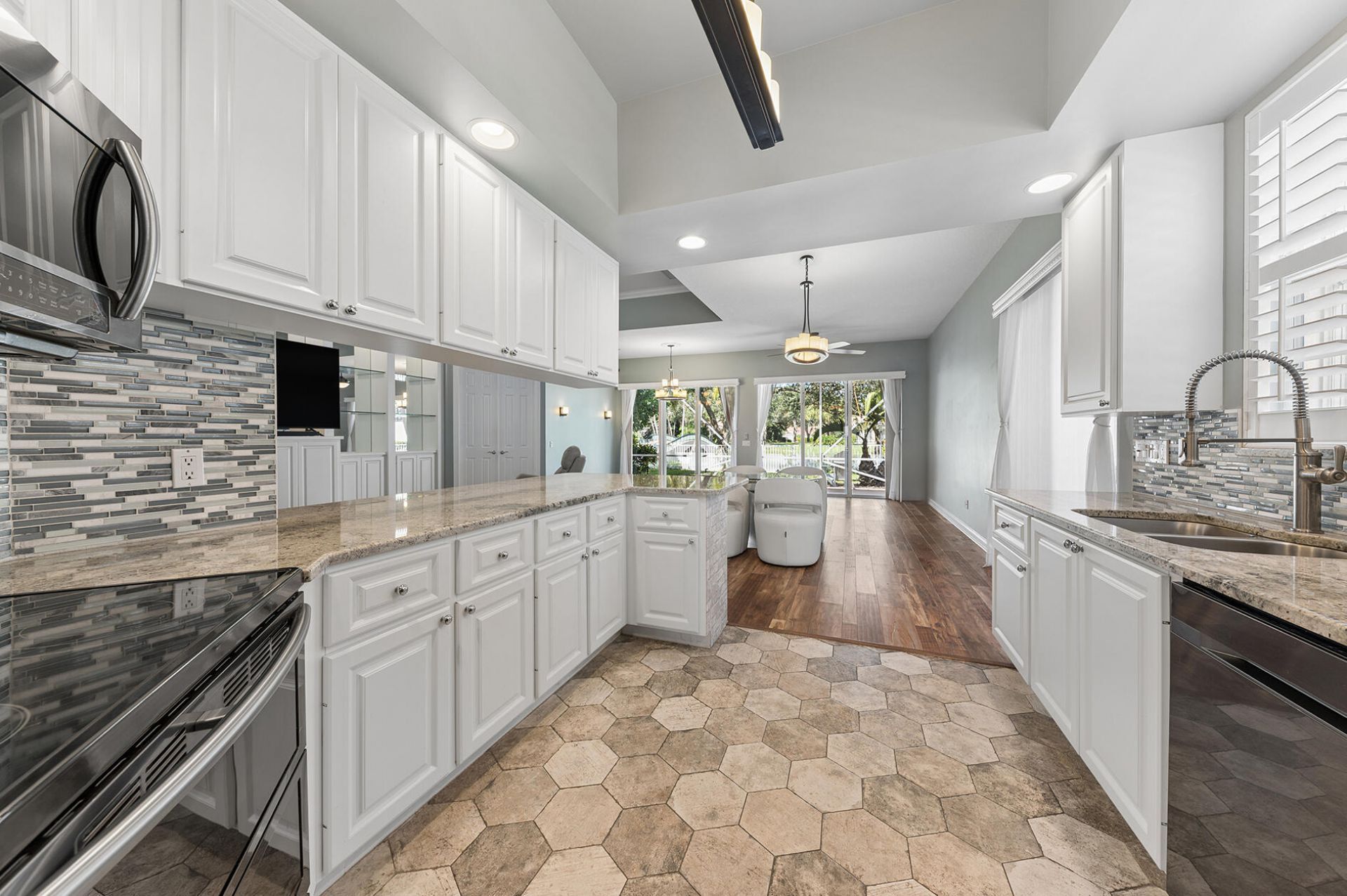 7303 Deer Point Lane, West Palm Beach, FL 33411 Photo