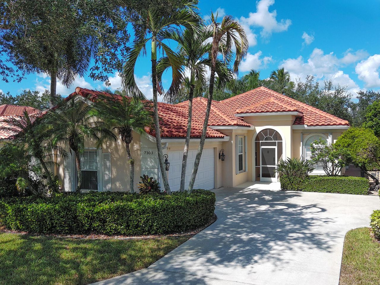 7303 Deer Point Lane, West Palm Beach, FL 33411 Photo