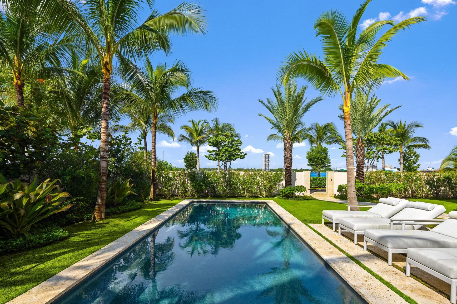 1265 N Lake Way, Palm Beach, FL 33480 Photo