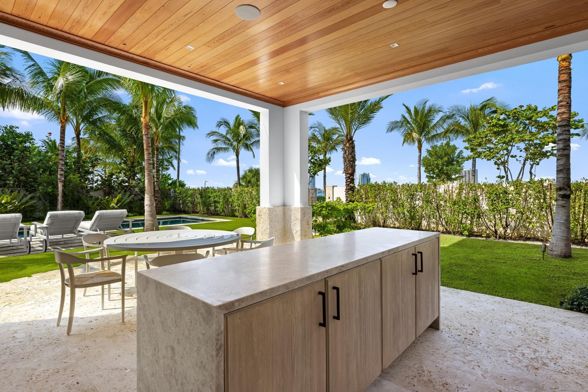 1265 N Lake Way, Palm Beach, FL 33480 Photo
