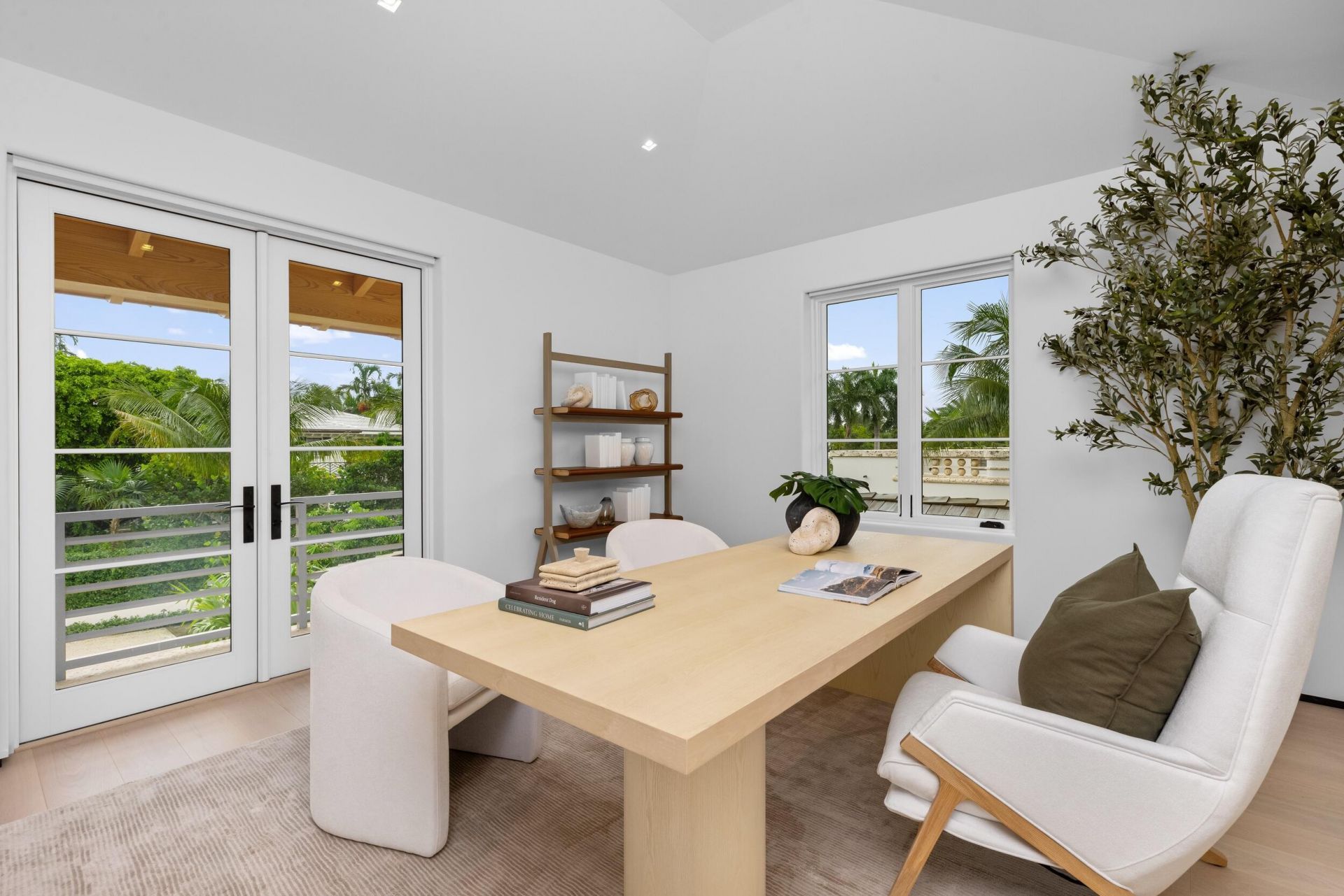 1265 N Lake Way, Palm Beach, FL 33480 Photo