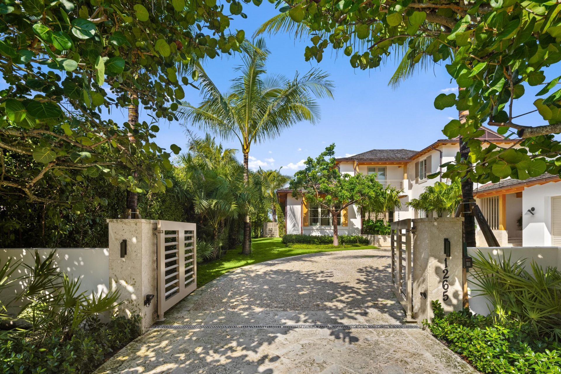 1265 N Lake Way, Palm Beach, FL 33480 Photo