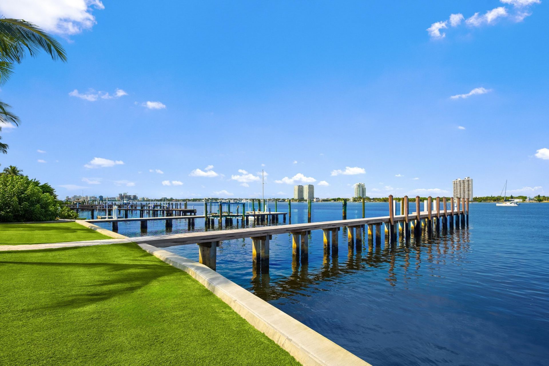 1265 N Lake Way, Palm Beach, FL 33480 Photo
