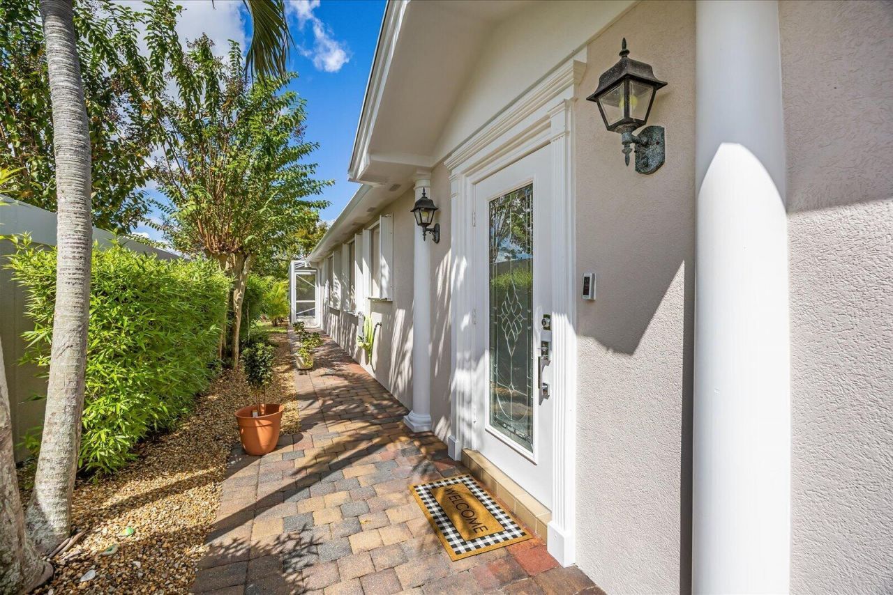 11262 SW Pembroke Drive, Port Saint Lucie, FL 34987 Photo
