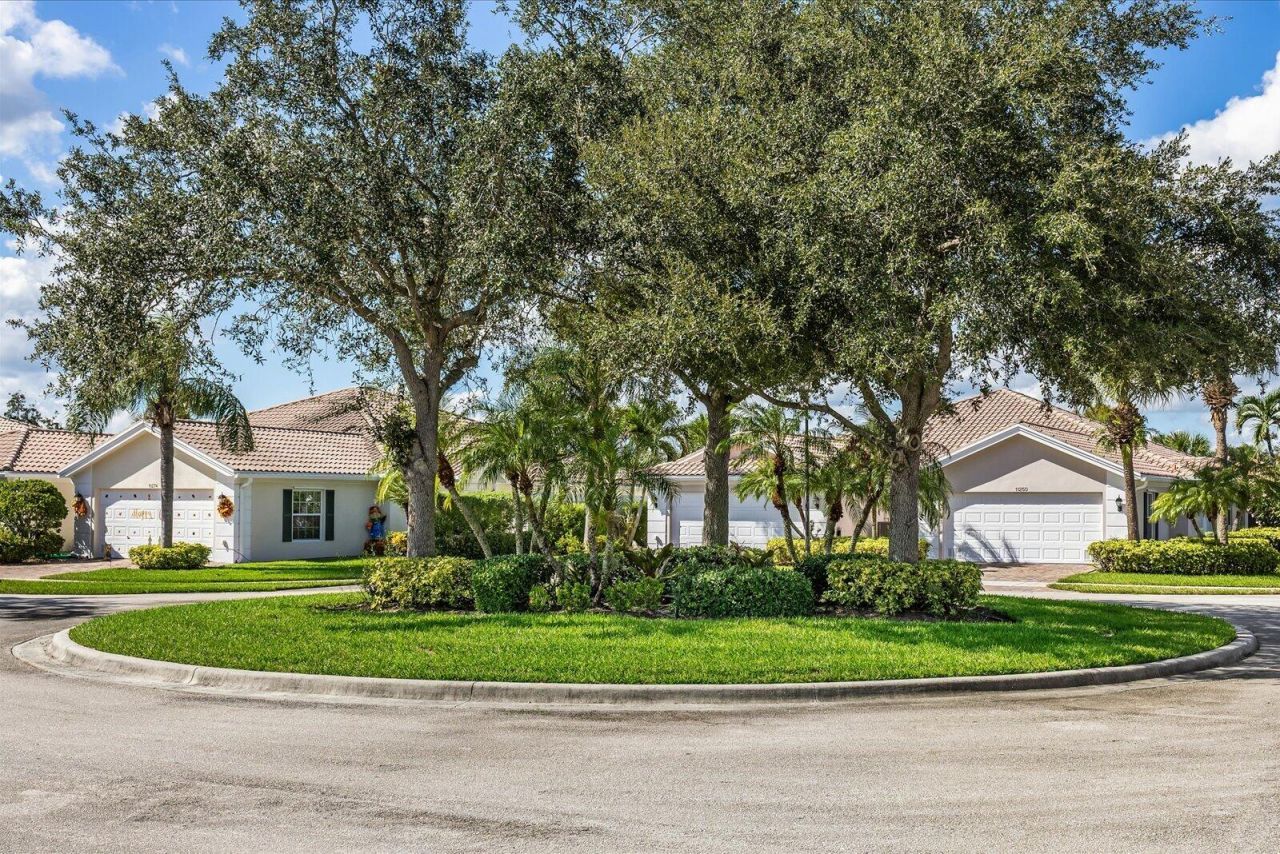 11262 SW Pembroke Drive, Port Saint Lucie, FL 34987 Photo