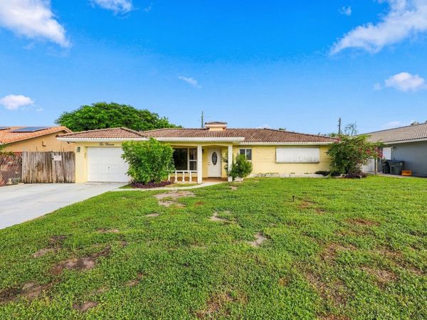 213 NE 24th Court, Boca Raton, FL 33431