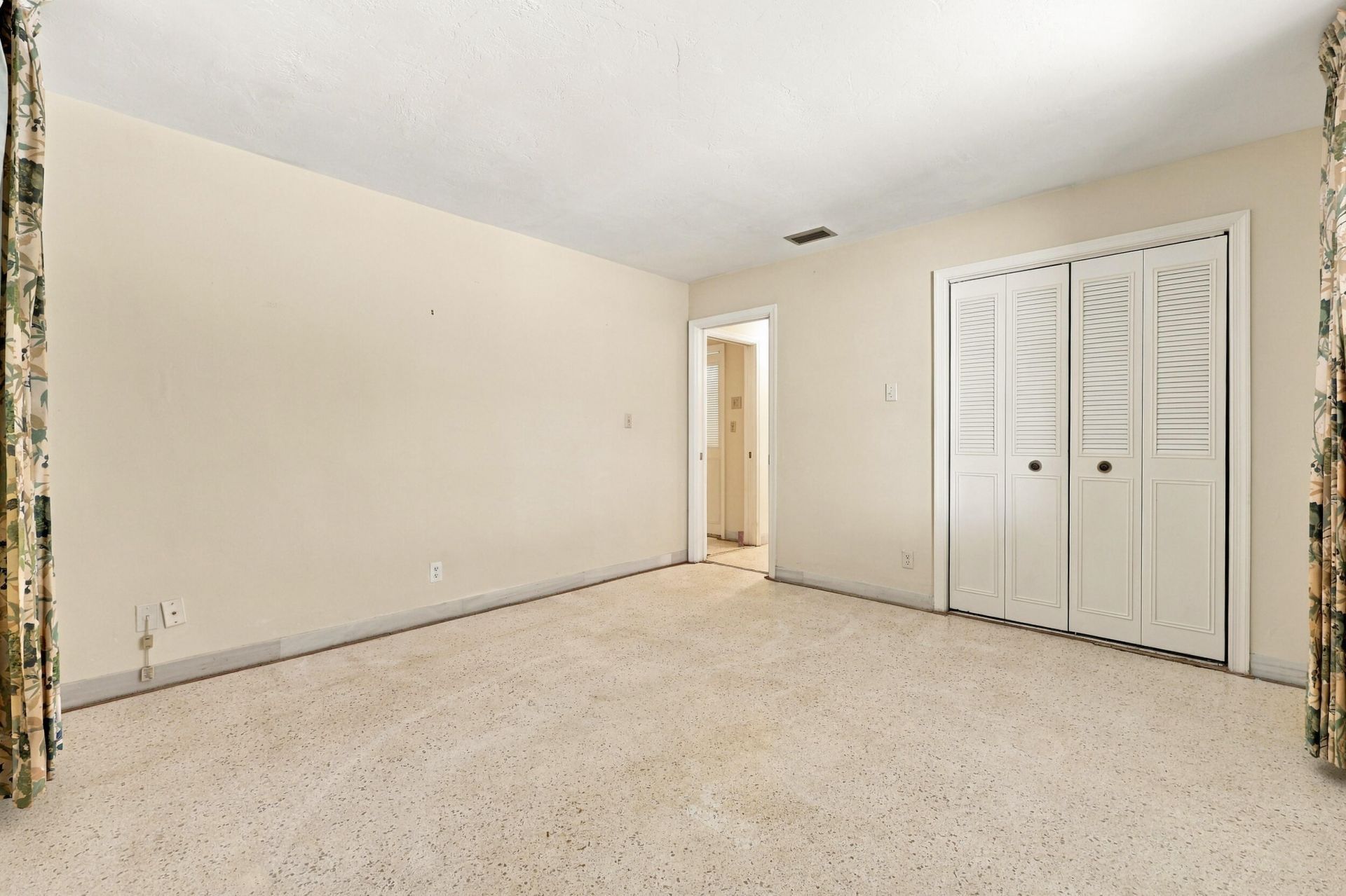213 NE 24th Court, Boca Raton, FL 33431 Photo