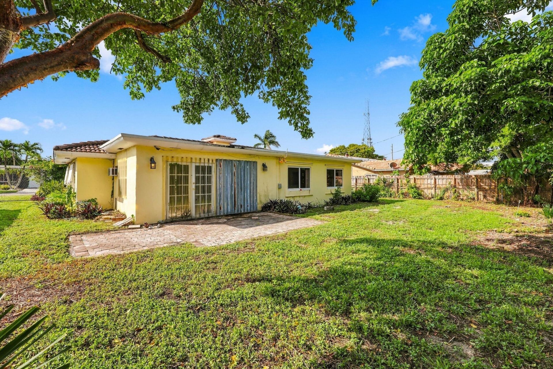 213 NE 24th Court, Boca Raton, FL 33431 Photo