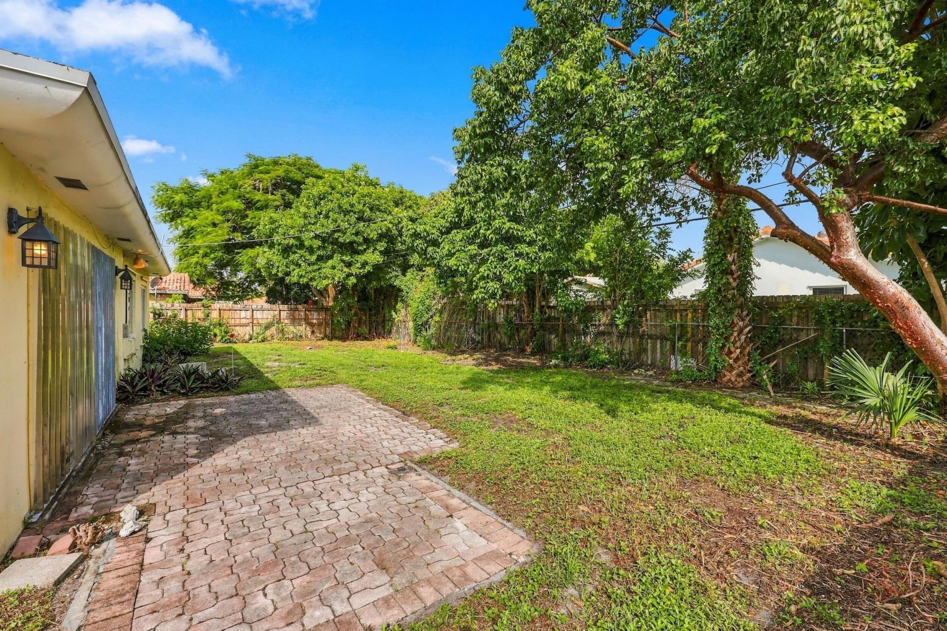 213 NE 24th Court, Boca Raton, FL 33431 Photo