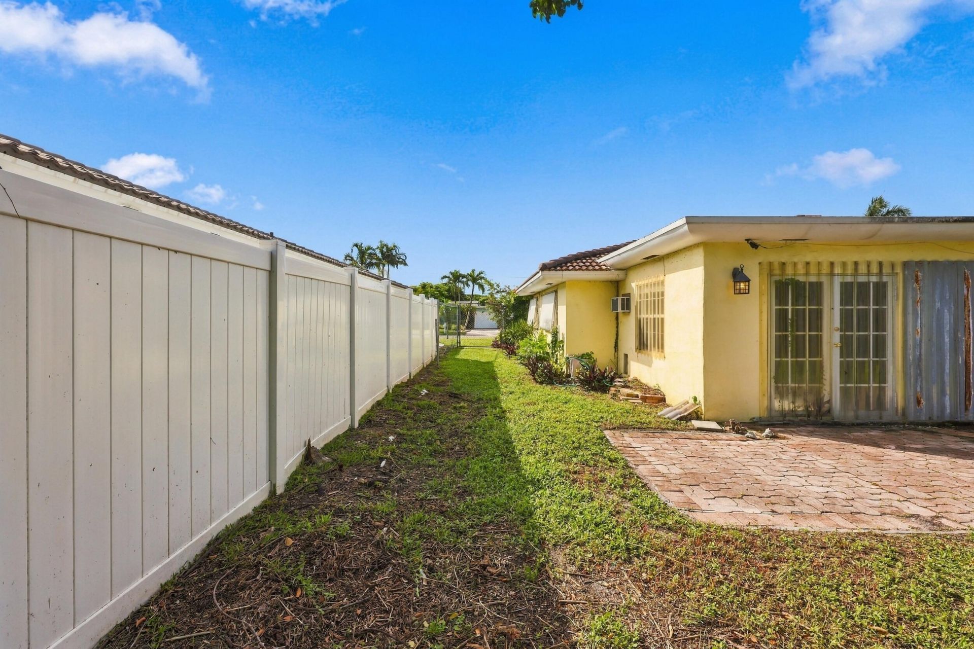 213 NE 24th Court, Boca Raton, FL 33431 Photo