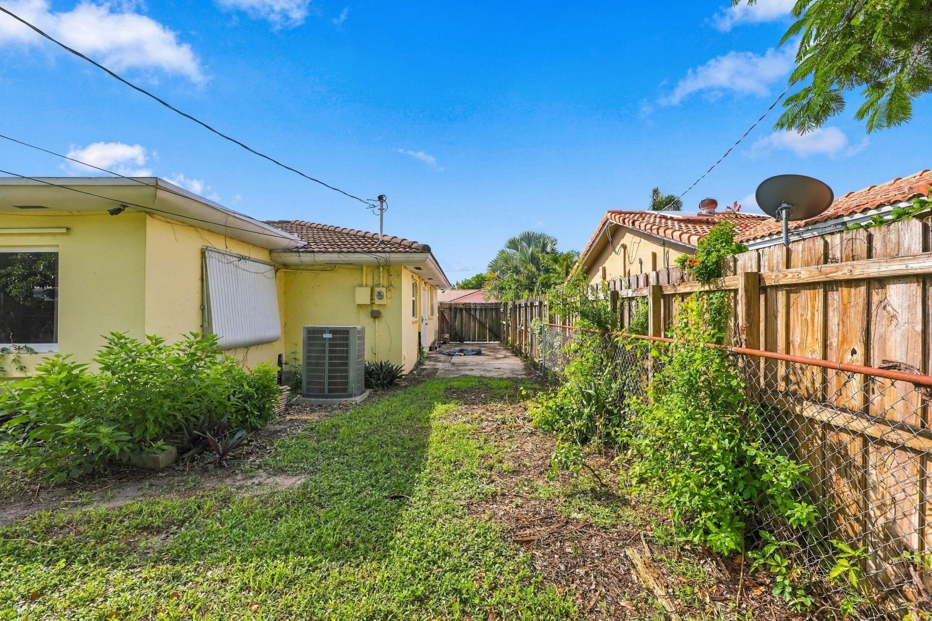 213 NE 24th Court, Boca Raton, FL 33431 Photo