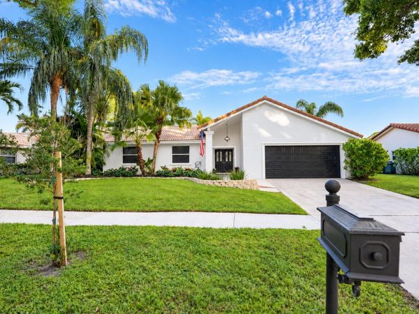 3516 Pine Haven Circle, Boca Raton, FL 33431