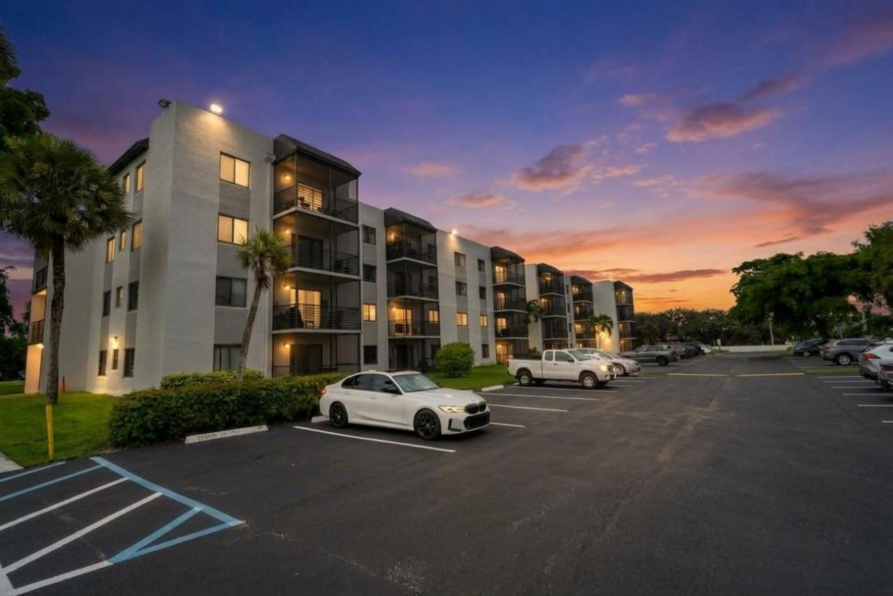 3700 N Pine Island Road, Unit 307, Sunrise, FL 33351 Photo