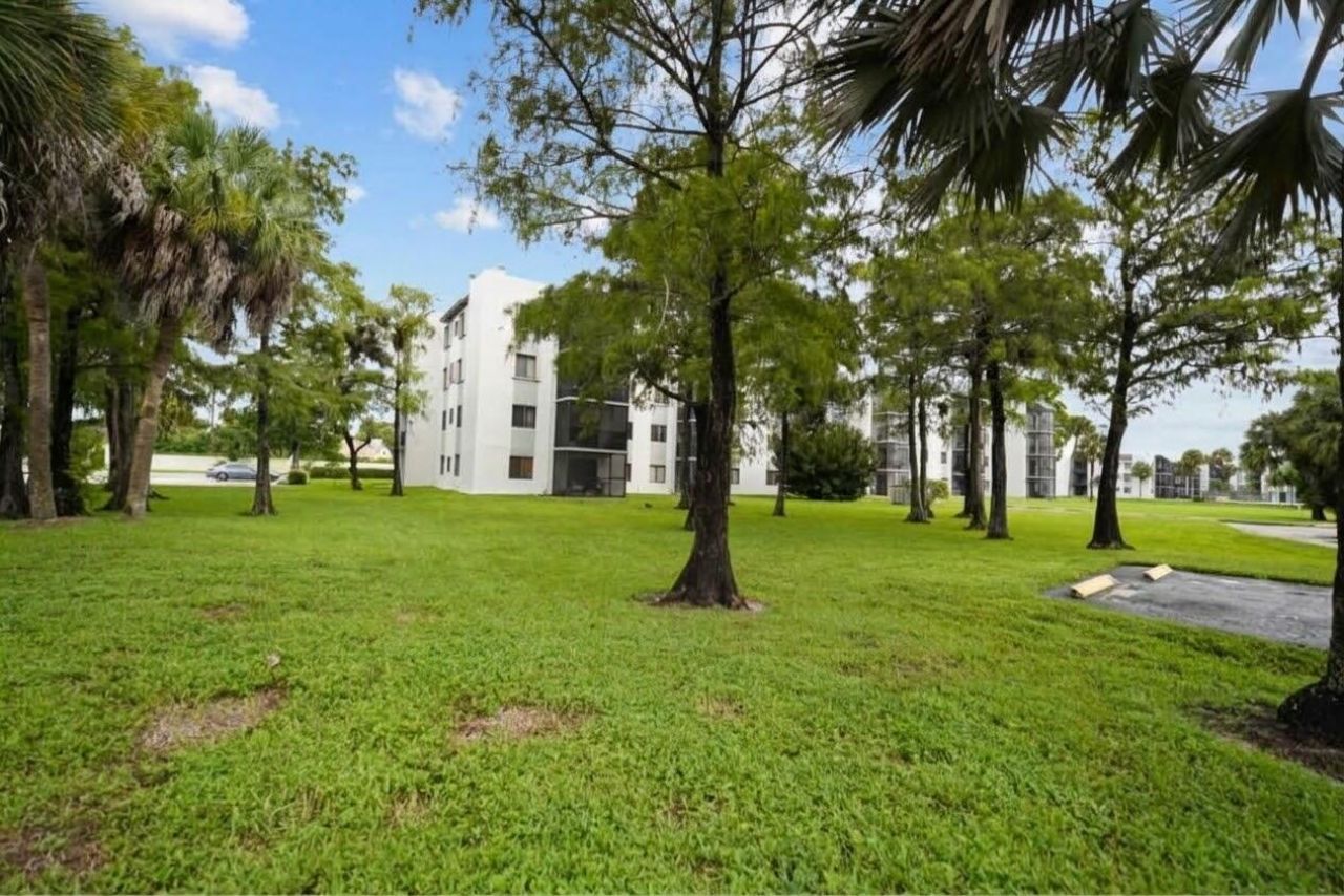 3700 N Pine Island Road, Unit 307, Sunrise, FL 33351 Photo