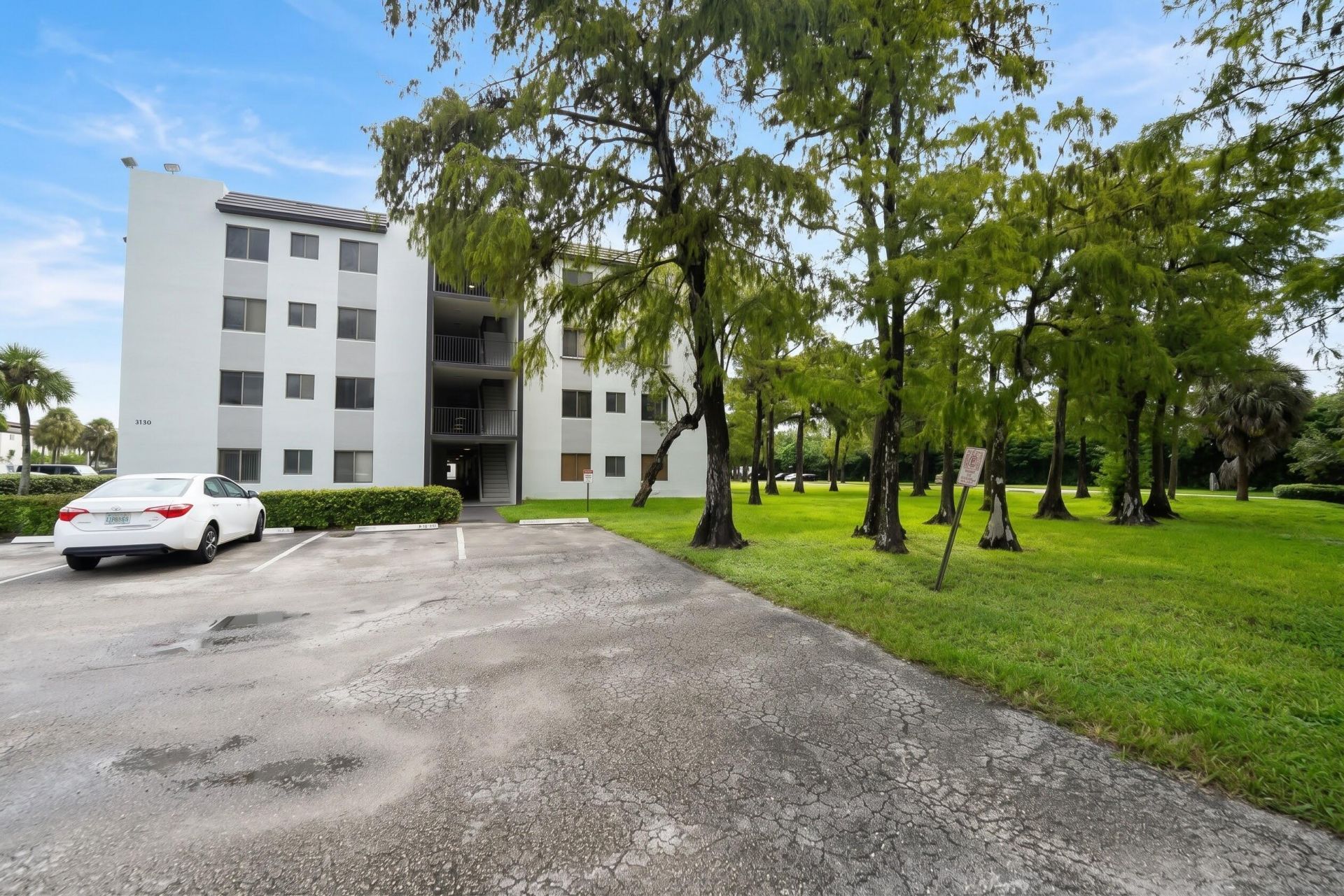 3700 N Pine Island Road, Unit 307, Sunrise, FL 33351 Photo