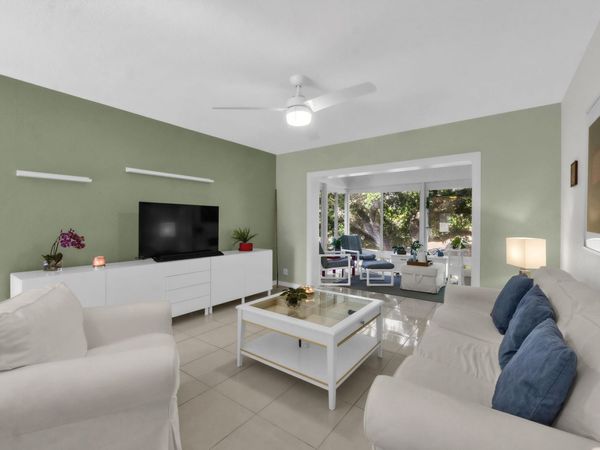 5141 W OAKLAND PARK Boulevard, Unit 311, Lauderdale Lakes, FL 33313