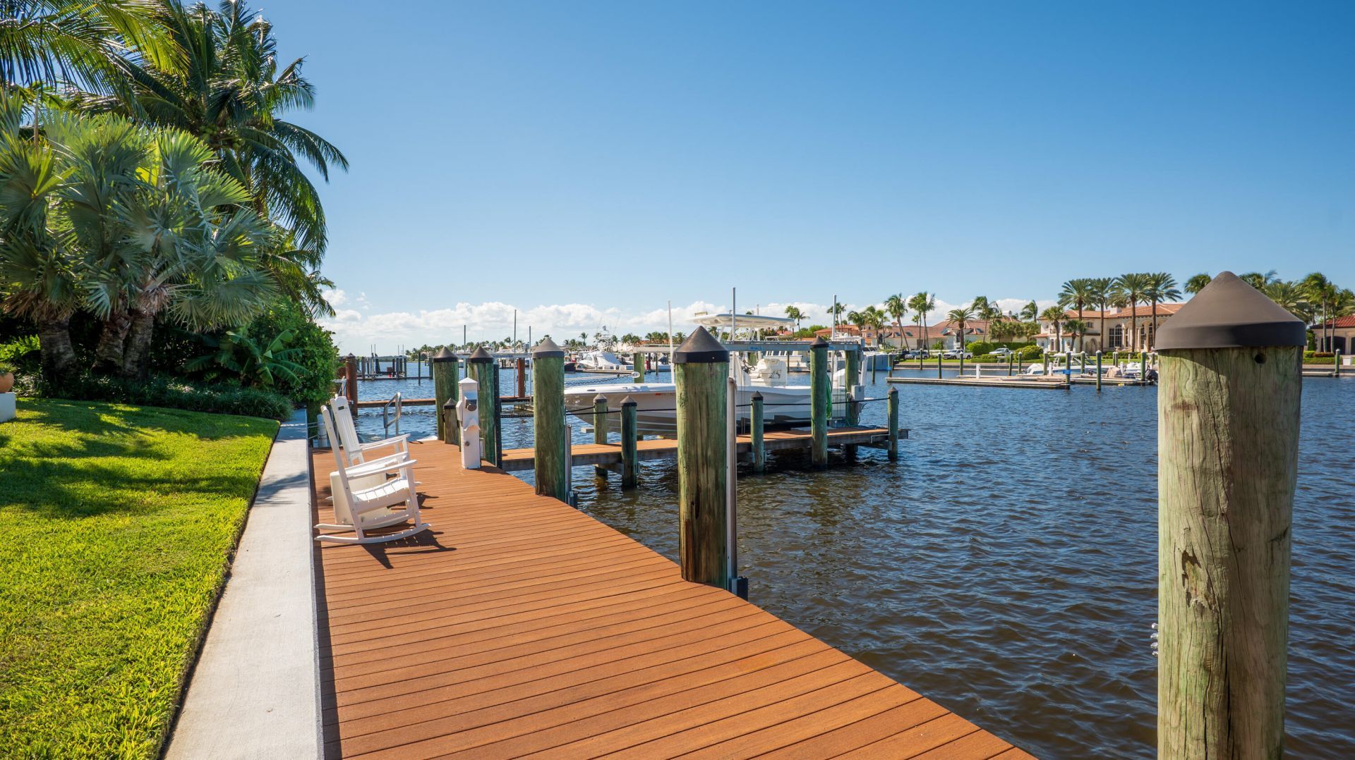 6879 SE South Marina Way, Hutchinson Island, FL 34996 Photo