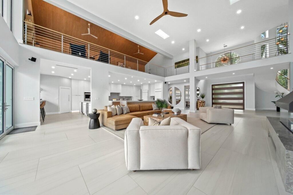 6879 SE South Marina Way, Hutchinson Island, FL 34996 Photo