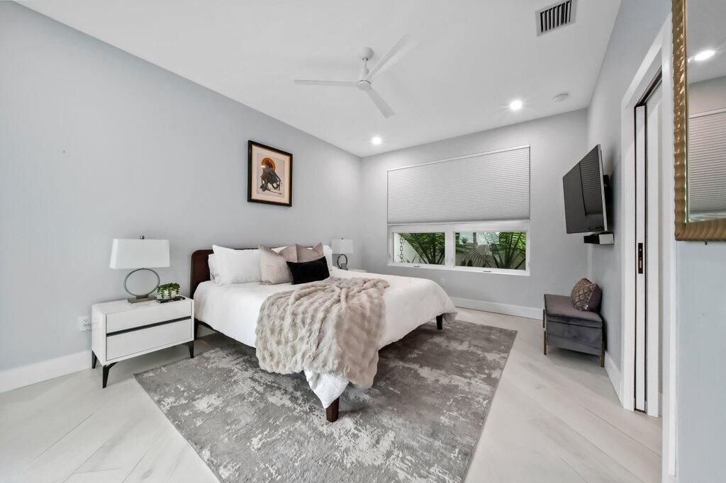 6879 SE South Marina Way, Hutchinson Island, FL 34996 Photo