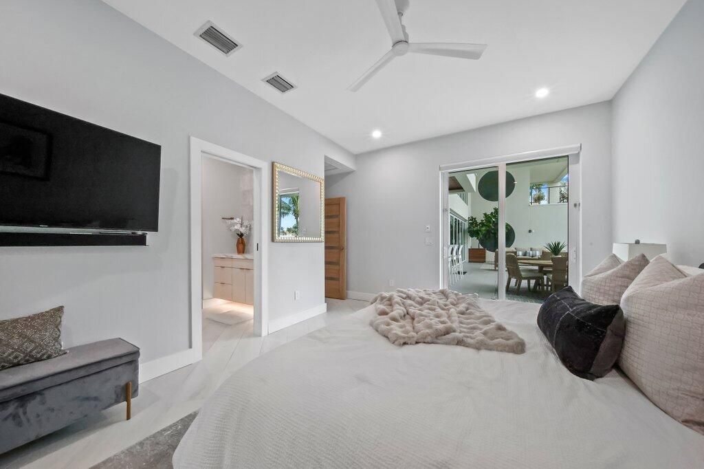 6879 SE South Marina Way, Hutchinson Island, FL 34996 Photo