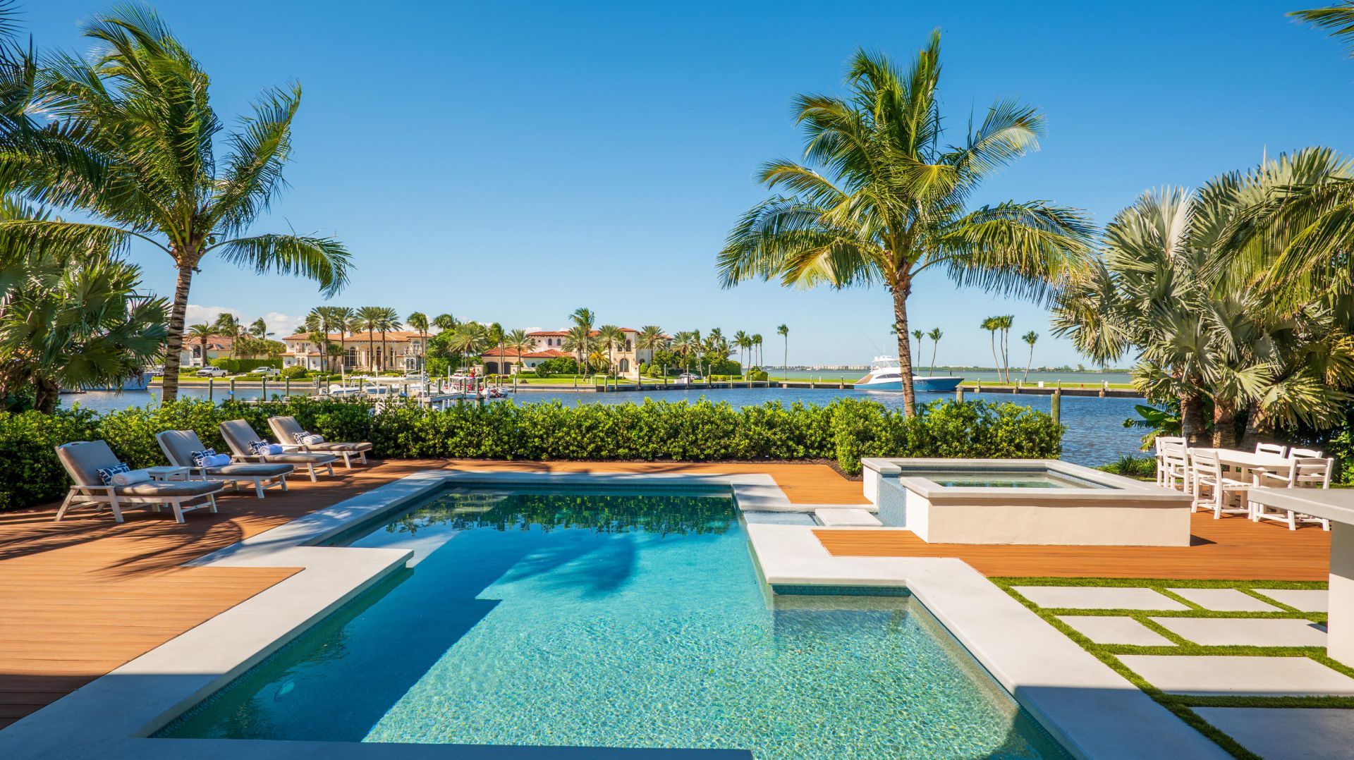 6879 SE South Marina Way, Hutchinson Island, FL 34996 Photo
