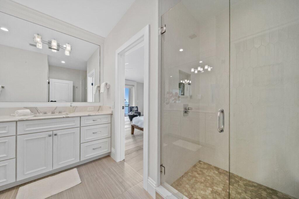 6879 SE South Marina Way, Hutchinson Island, FL 34996 Photo
