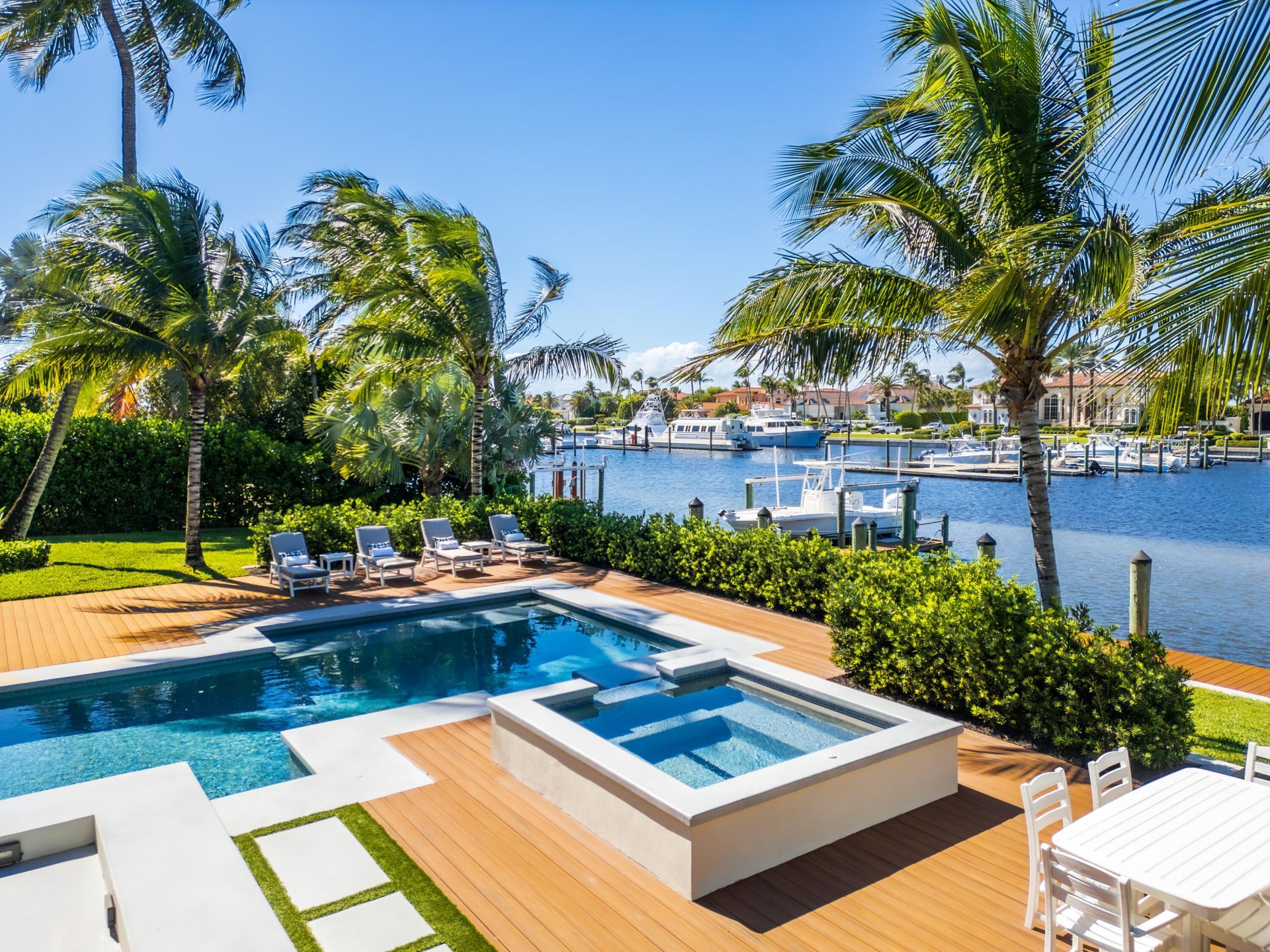6879 SE South Marina Way, Hutchinson Island, FL 34996 Photo