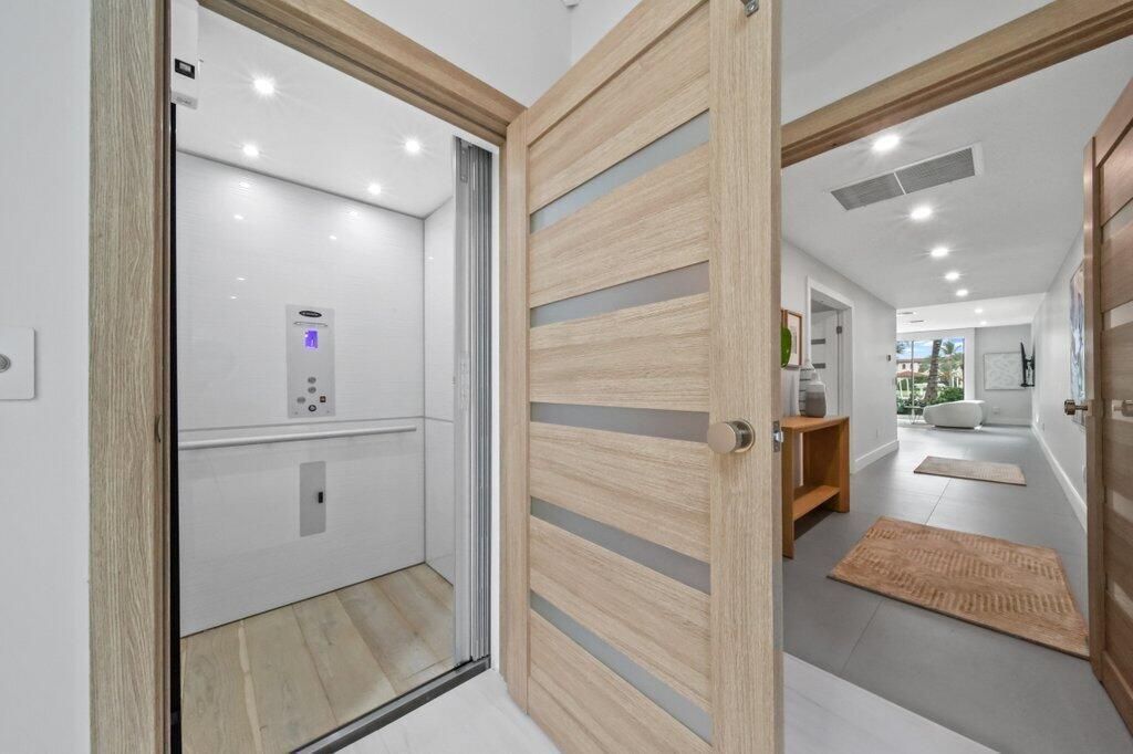 6879 SE South Marina Way, Hutchinson Island, FL 34996 Photo
