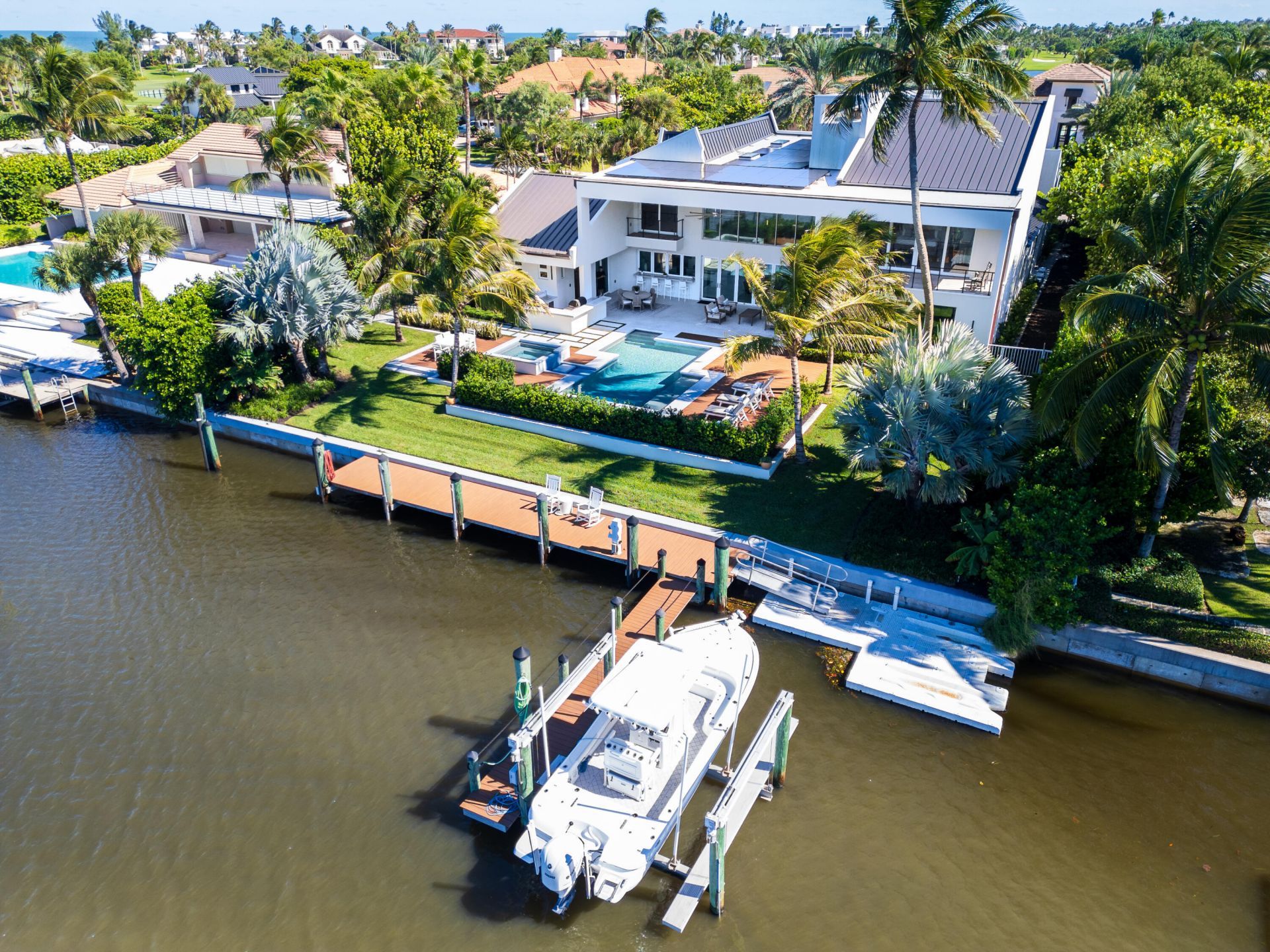 6879 SE South Marina Way, Hutchinson Island, FL 34996 Photo