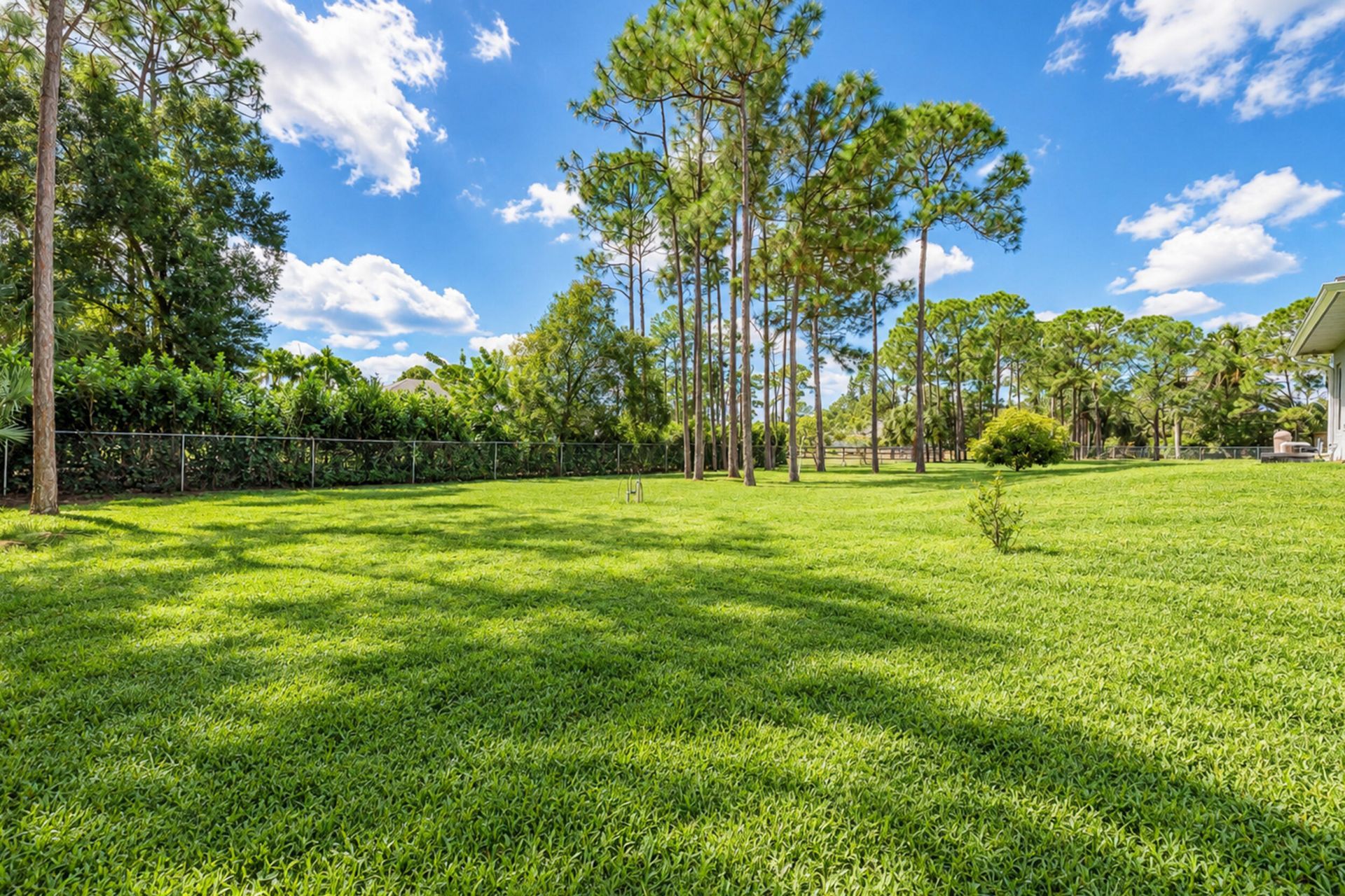 17226 79th Court N, The Acreage, FL 33470 Photo