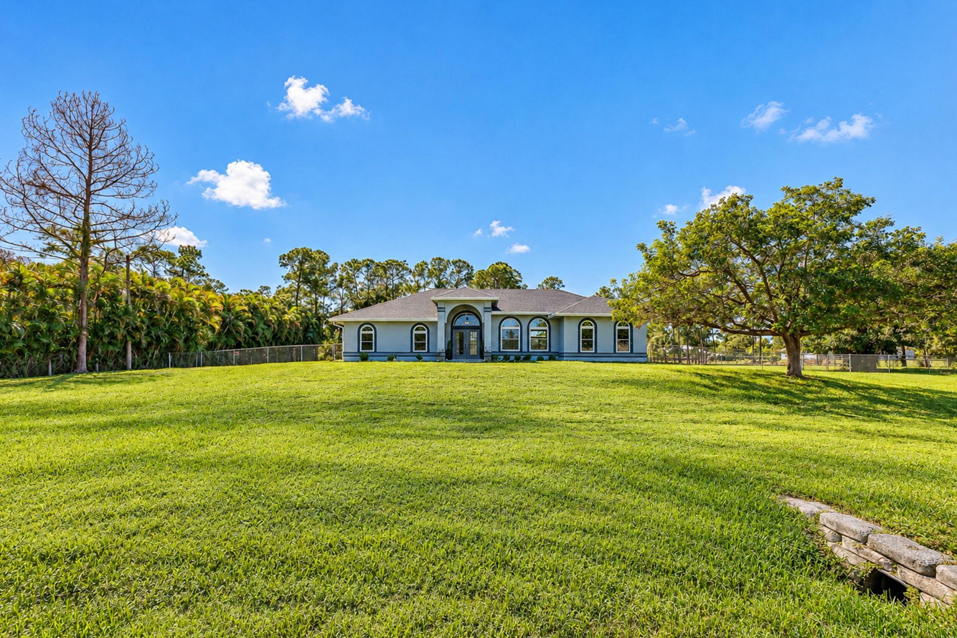 17226 79th Court N, The Acreage, FL 33470 Photo