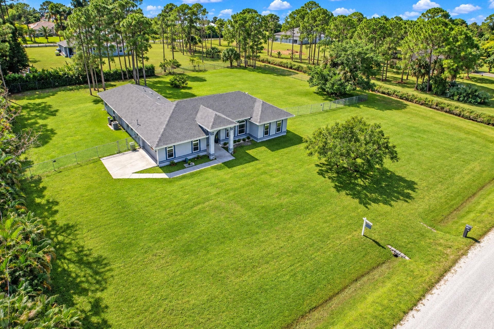 17226 79th Court N, The Acreage, FL 33470 Photo