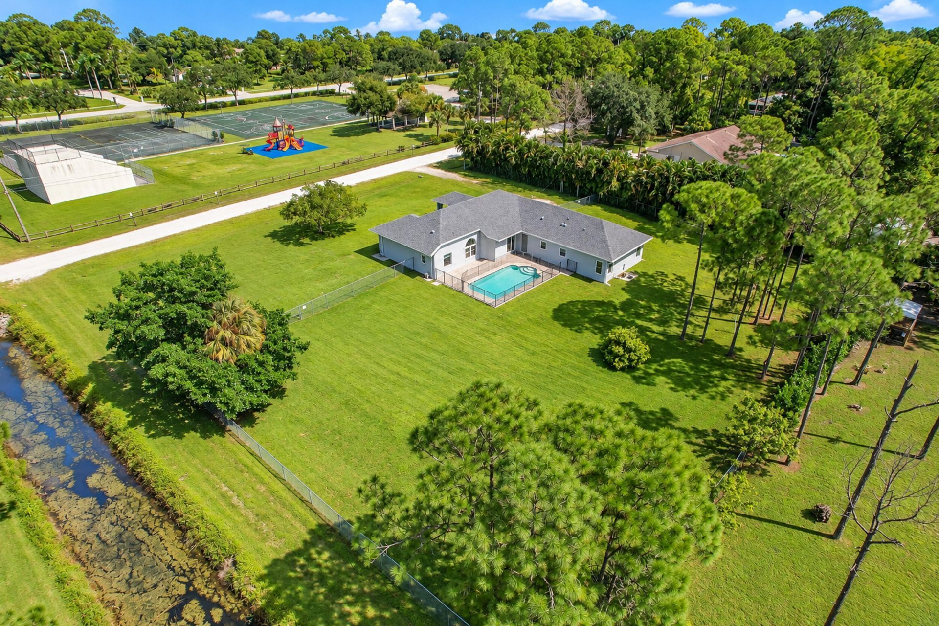 17226 79th Court N, The Acreage, FL 33470 Photo