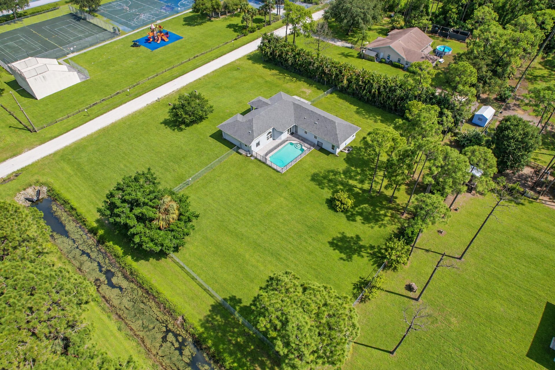 17226 79th Court N, The Acreage, FL 33470 Photo