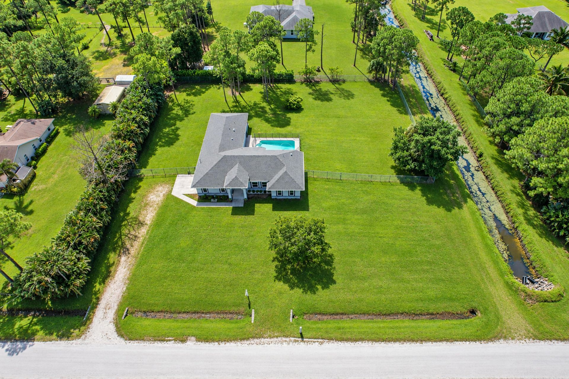 17226 79th Court N, The Acreage, FL 33470 Photo