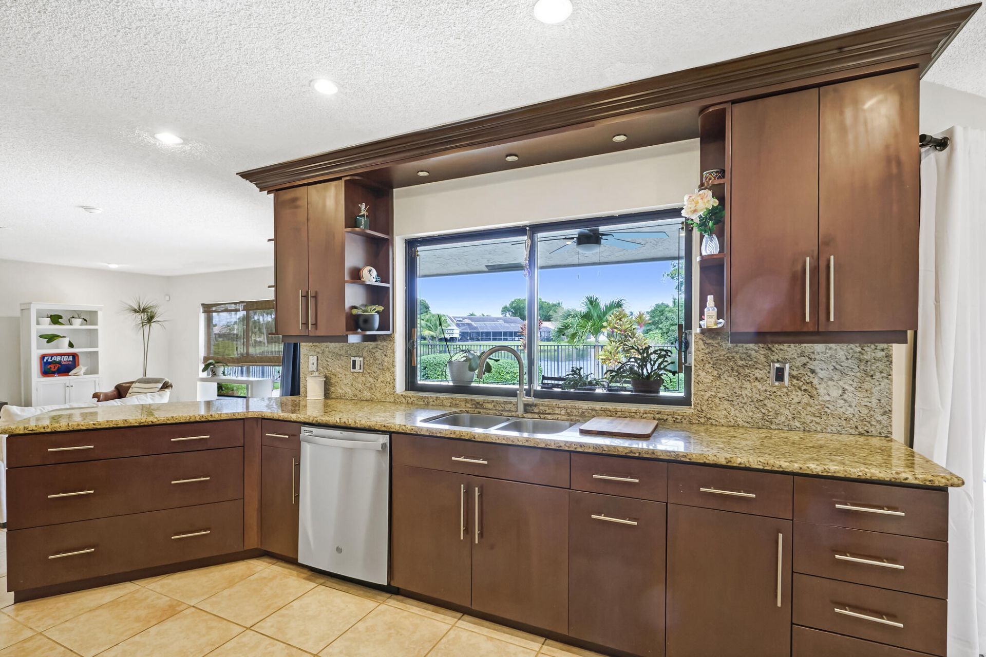 9681 NW 10th Court, Plantation, FL 33322 Photo