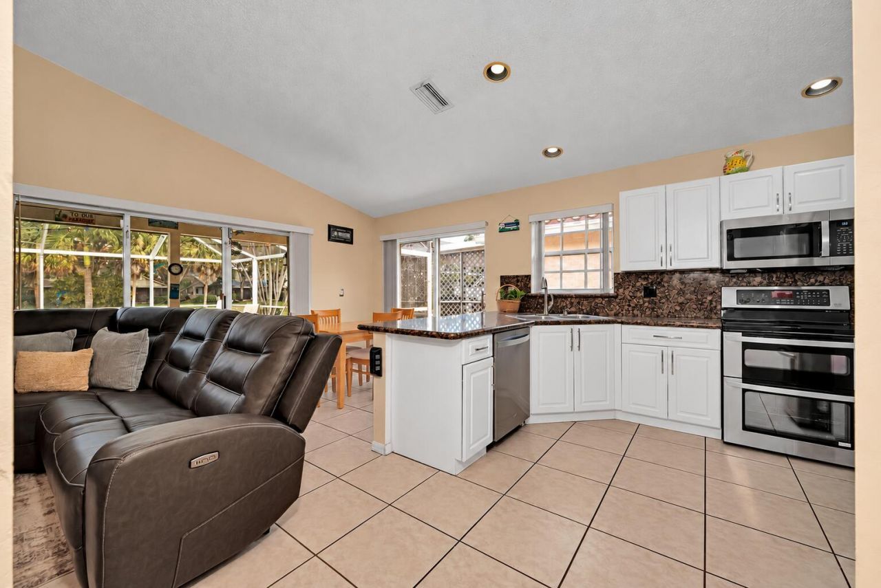 7757 NW 25th Street, Margate, FL 33063 Photo