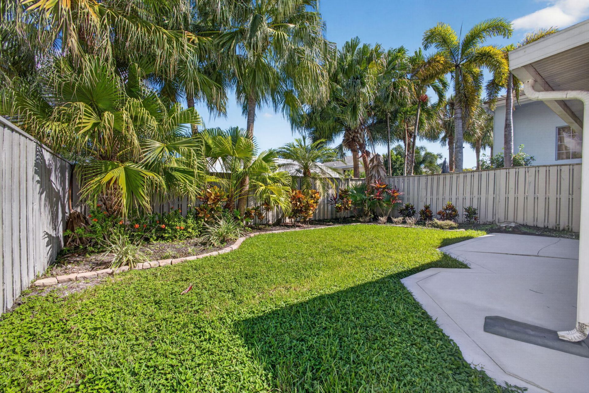 12 Commodore Place, Palm Beach Gardens, FL 33418 Photo
