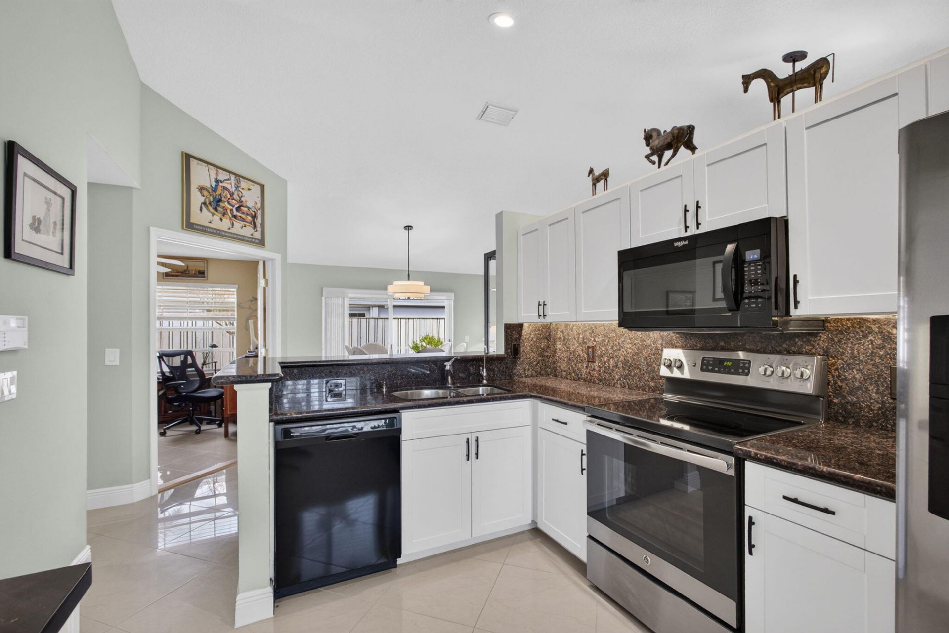 12 Commodore Place, Palm Beach Gardens, FL 33418 Photo