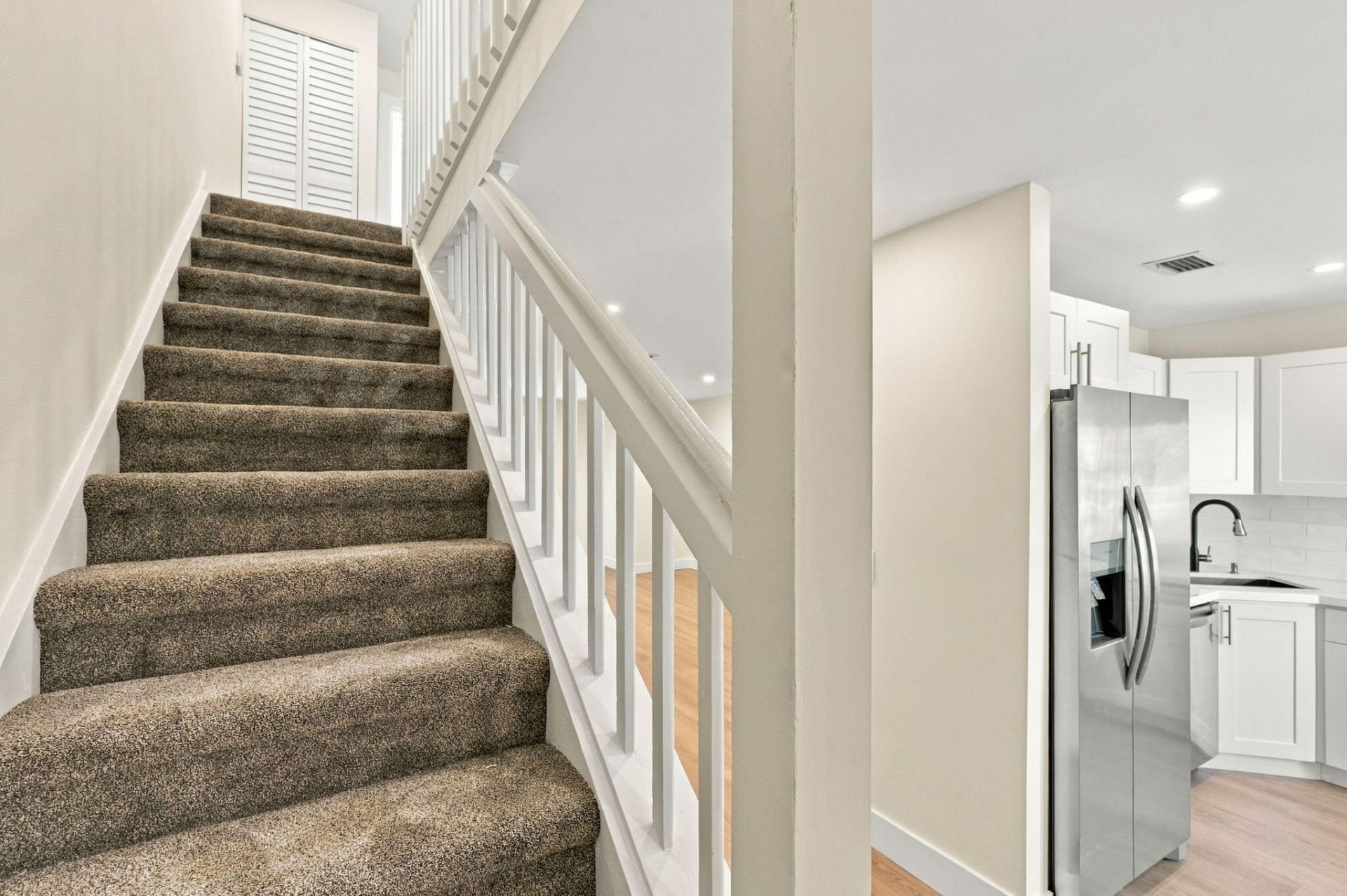 2641 Gately Drive W, Unit 906, West Palm Beach, FL 33415 Photo