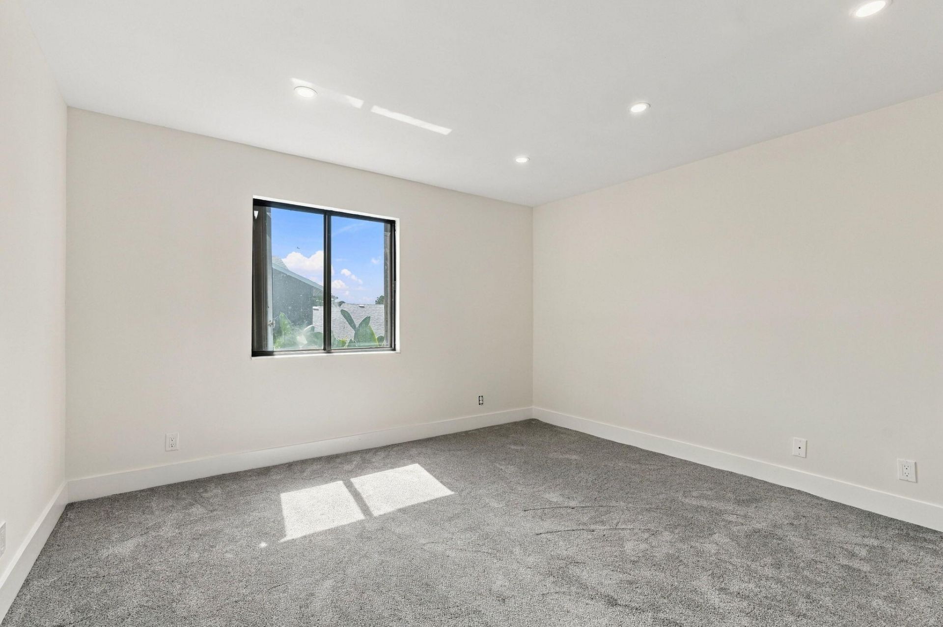 2641 Gately Drive W, Unit 906, West Palm Beach, FL 33415 Photo