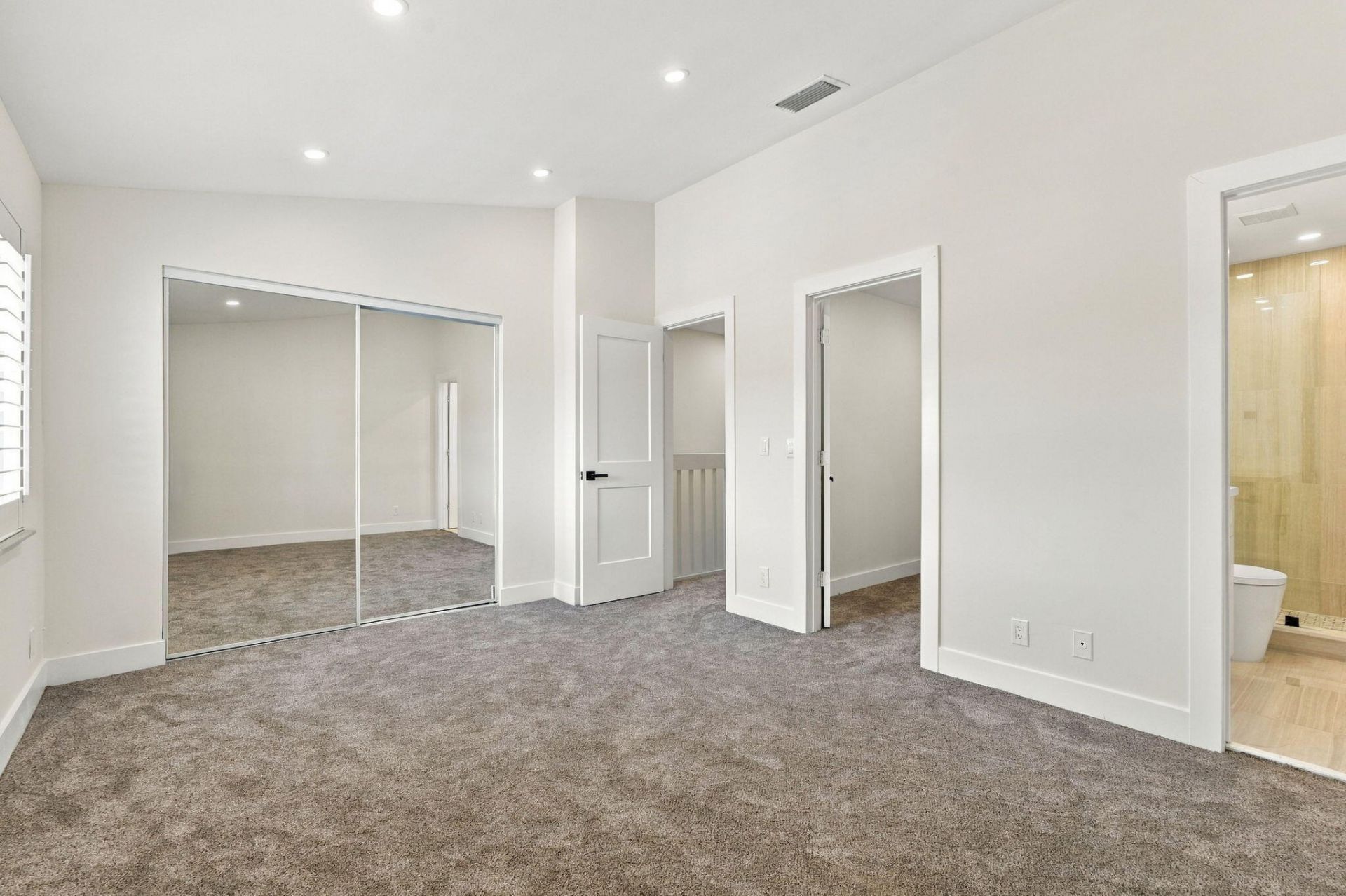 2641 Gately Drive W, Unit 906, West Palm Beach, FL 33415 Photo