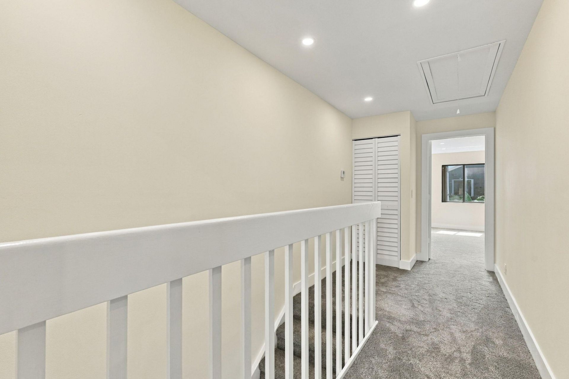 2641 Gately Drive W, Unit 906, West Palm Beach, FL 33415 Photo