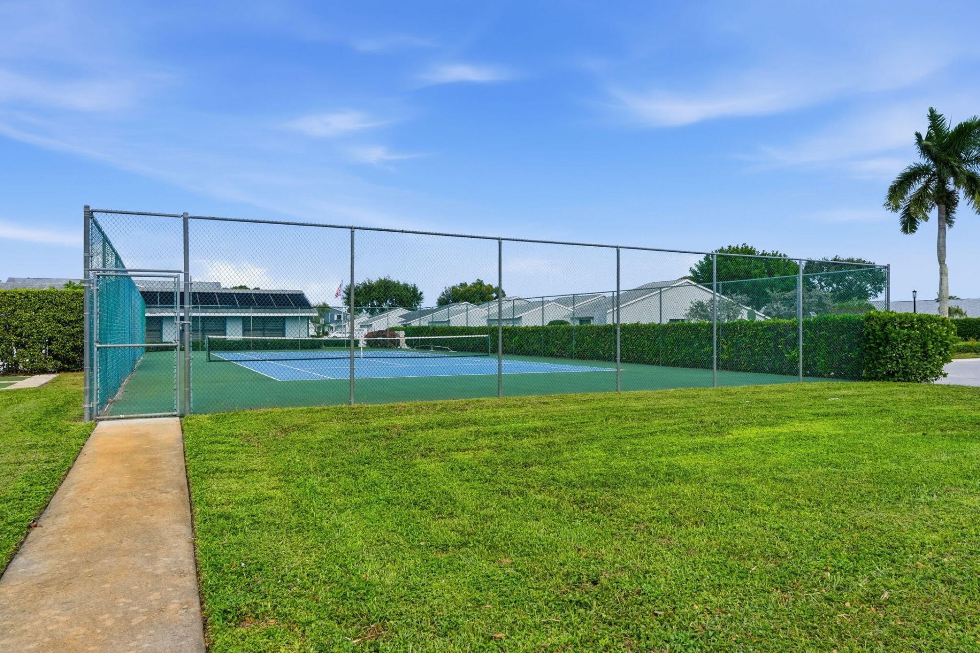2641 Gately Drive W, Unit 906, West Palm Beach, FL 33415 Photo