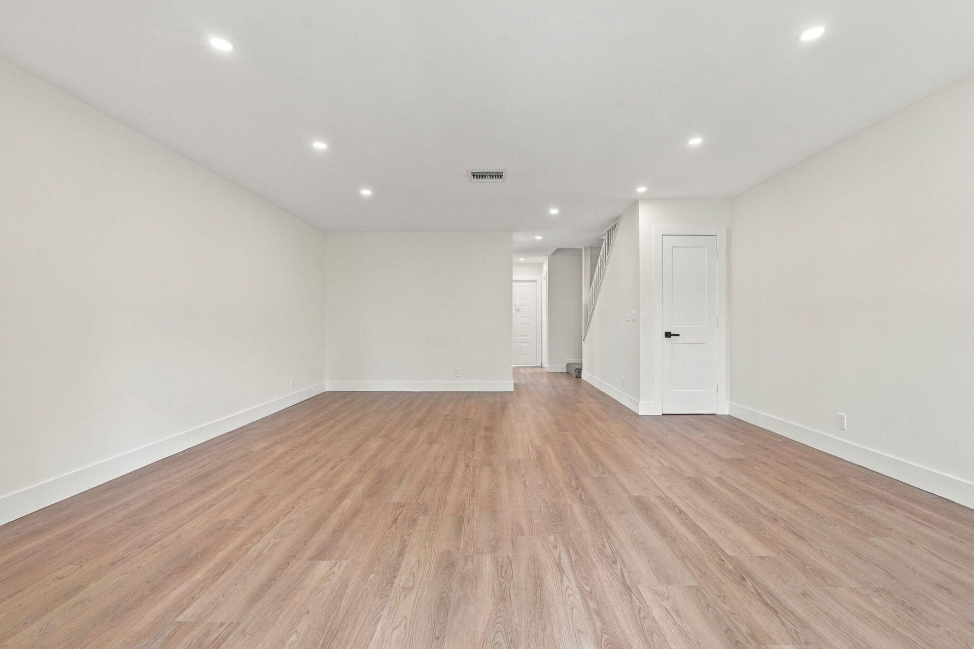 2641 Gately Drive W, Unit 906, West Palm Beach, FL 33415 Photo